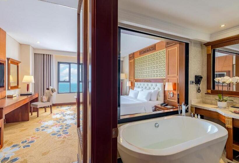 اتاق پرمیوم با چشم‌انداز دریا, Dlg Hotel Danang