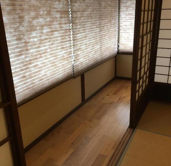 バス共有のスタンダードルーム, Ryokan Tanakaya