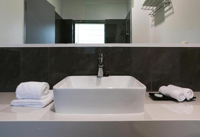스탠다드 룸 풀장 전망, Birch Resort Port Douglas