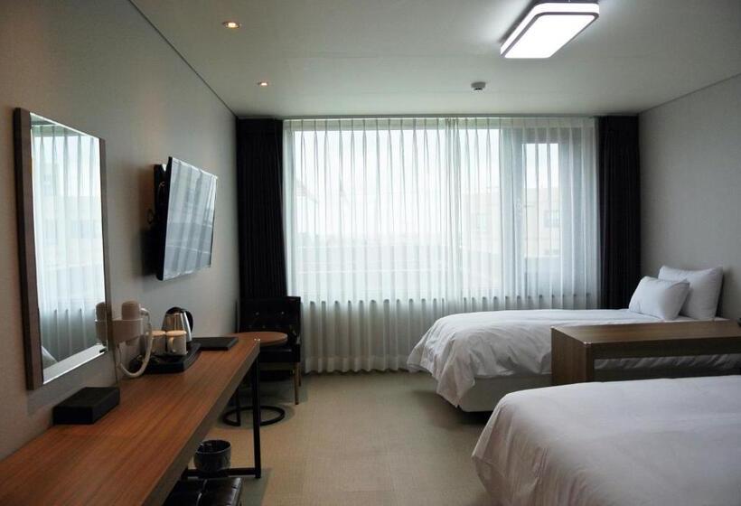 Номер Deluxe, Jeju Noblesse
