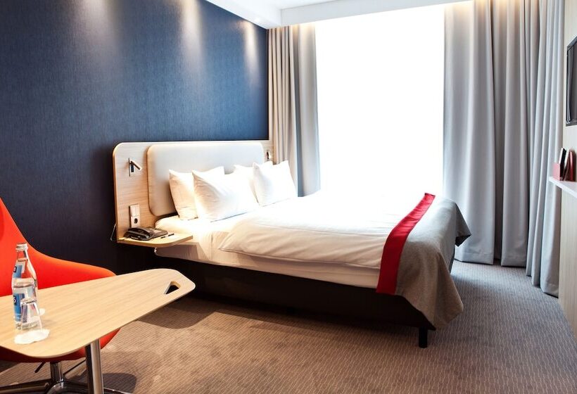 Номер Стандарт, Holiday Inn Express Frankfurt Airport   Raunheim, An Ihg