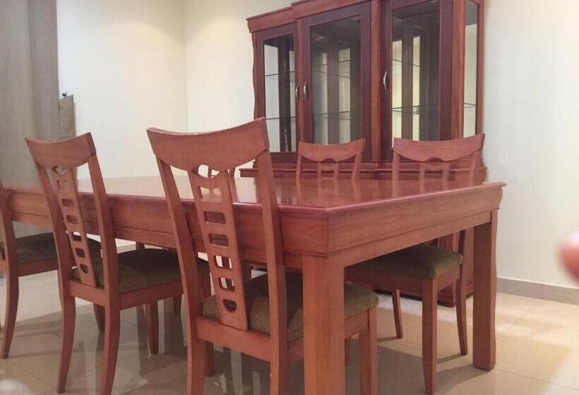 וילה בת 3 חדרי שינה, اجنحة النرجس الفندقية