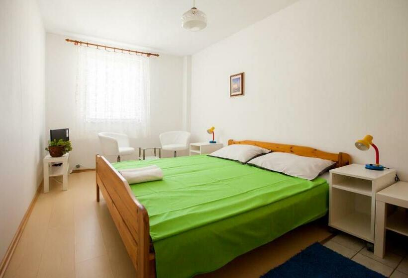 Номер Стандарт, Friendly People's Guest House