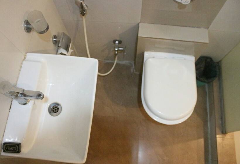 Номер Deluxe, Grandeur Near Mumbai International Airport