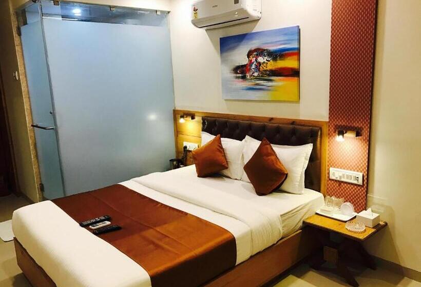 Номер Deluxe, Grandeur Near Mumbai International Airport