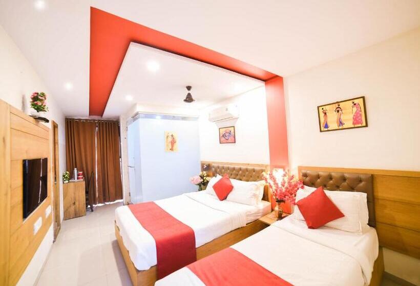 Трехместный Номер Deluxe, Grandeur Near Mumbai International Airport
