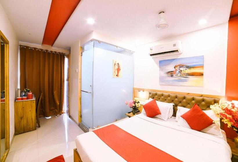 Номер Deluxe, Grandeur Near Mumbai International Airport
