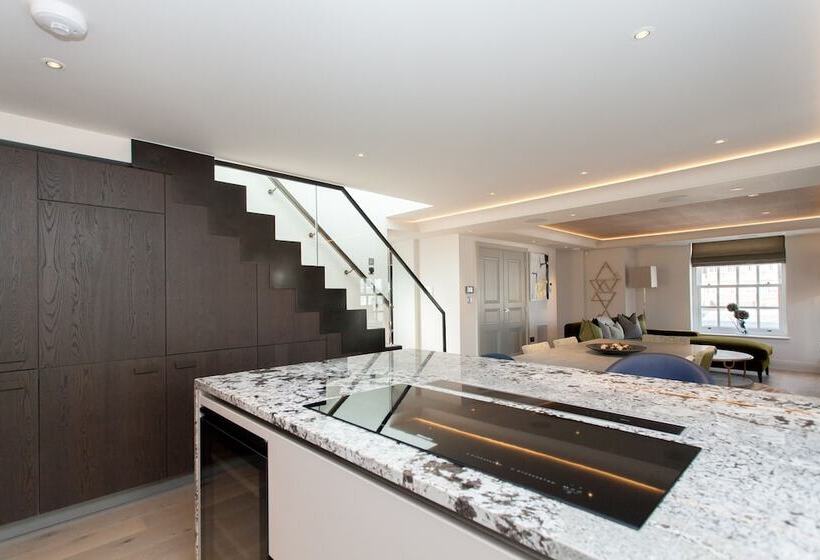 Апартаменты 2 Спальни, Hope House Residences By Aeria Apartments