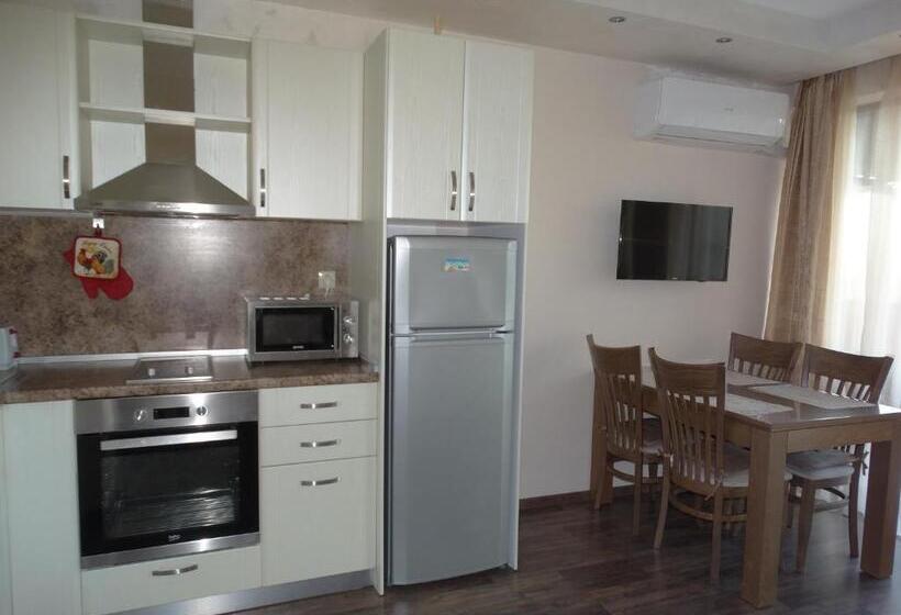 إستوديو قياسى مطل على البحر, Chateau Del Marina Apart Complex