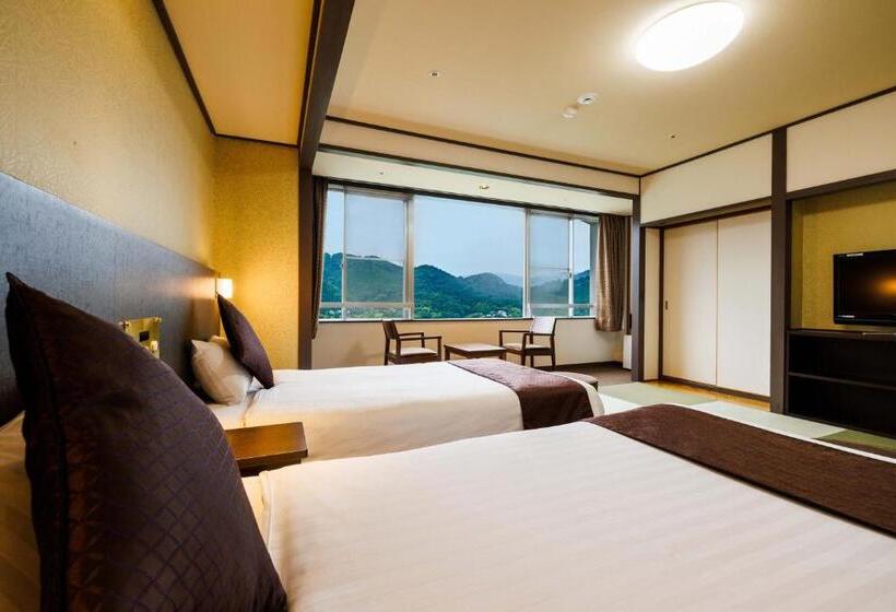 Номер Deluxe, Kamenoi Hotel Nagatoro Yorii