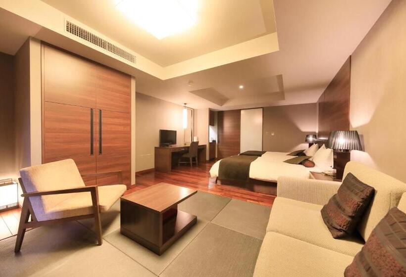 اتاق لوکس, Fourtreat Plus Nasukogen
