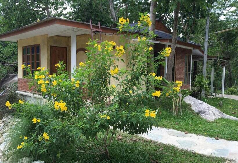 발코니 디럭스 룸, Lunda Orchid Resort