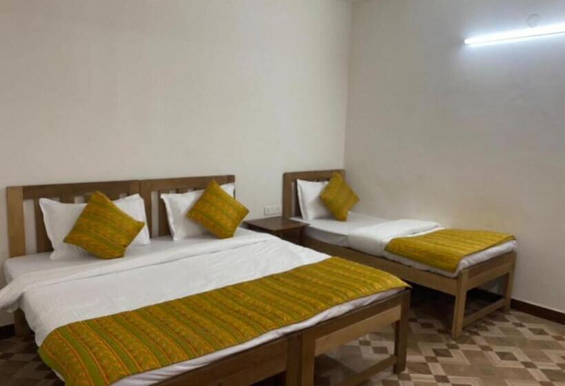 Quarto Triplo Superior, Calangute Beach Palms
