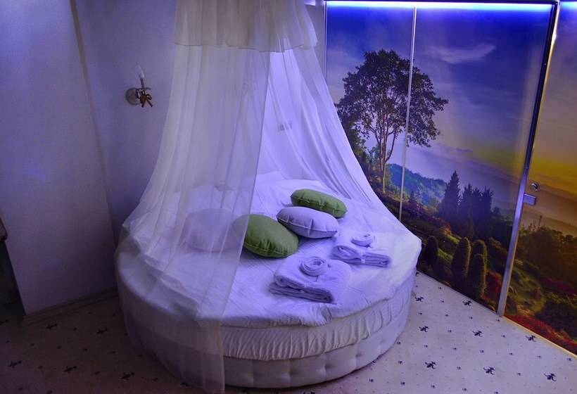 اتاق لوکس, Spa Hotel Ingerburgskiy