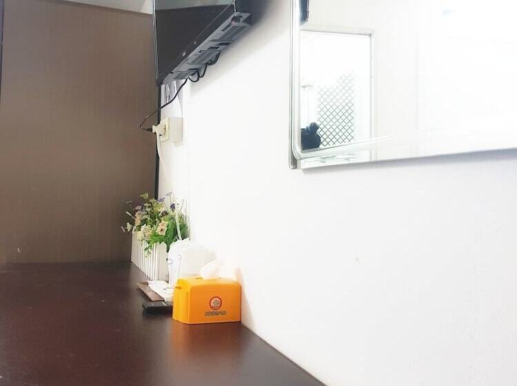 스탠다드 룸, Green Box Hotel   Hostel