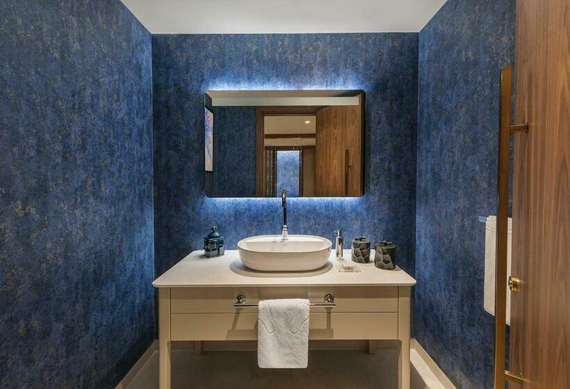 Suite King Bed, Elite World Grand Istanbul Kucukyali