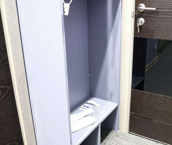 Quarto Estandar, Quantroom