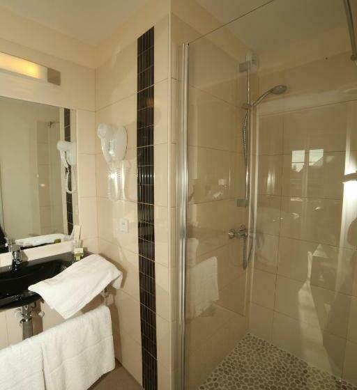 Номер Стандарт, Auberge De La Xaintrie