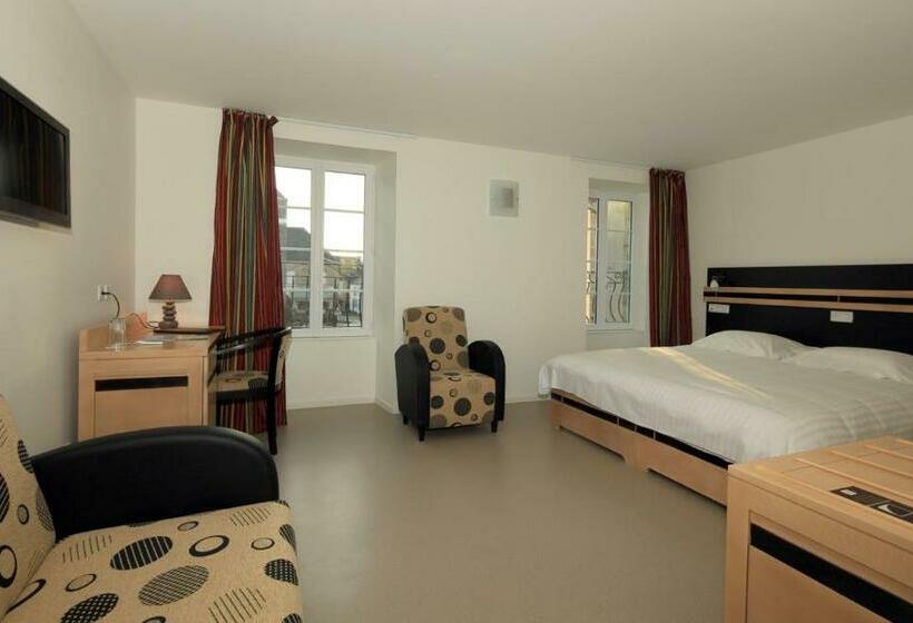 Номер Стандарт Трехместный, Auberge De La Xaintrie