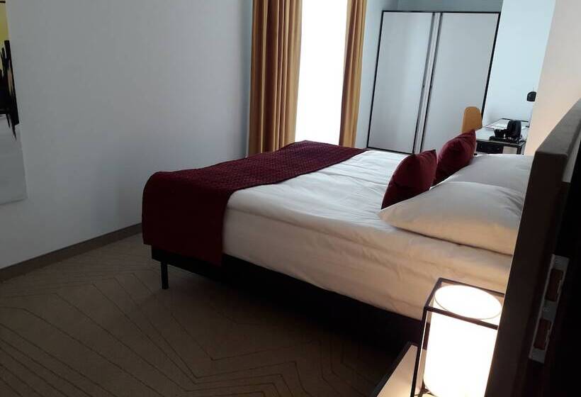 Люкс, Arche Hotel Krakowska