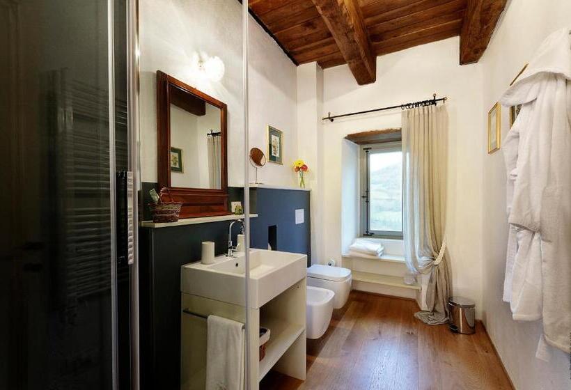Люкс с Террасой, Castello Di Postignano Relais