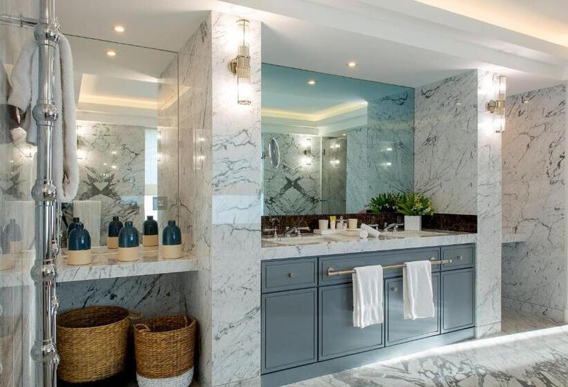Люкс, Chais Monnet & Spa