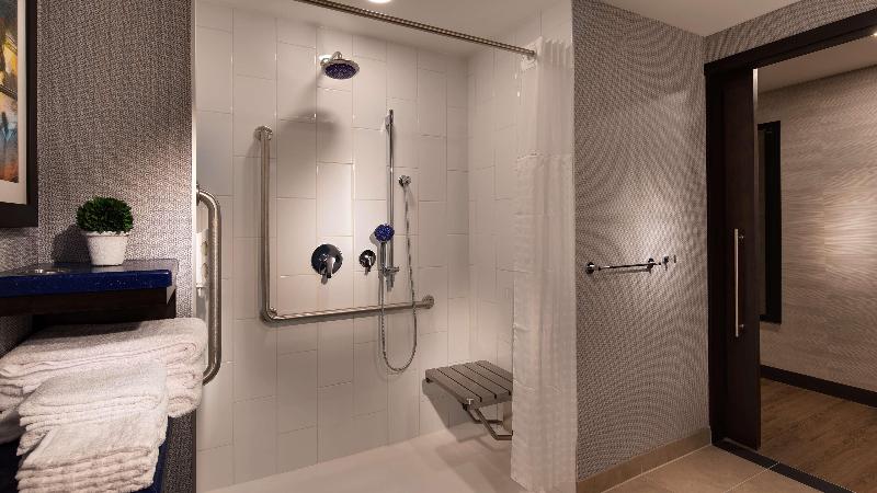 Стандартный Номер Кровать Кинг, Glō Best Western Kanata Ottawa West