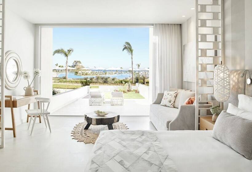 Deluxe Junior Suite met Uitzicht op Zee, Ikos Aria