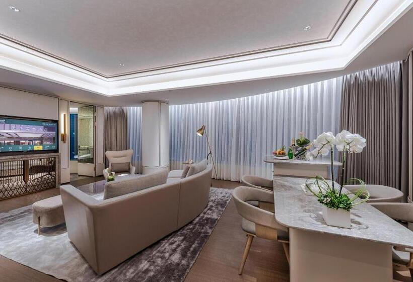 Deluxe Suite King Bed, Maxx By Steigenberger Guangzhou Zhujiang New Town   Free Shuttle Bus To Canton Fair Complex During C