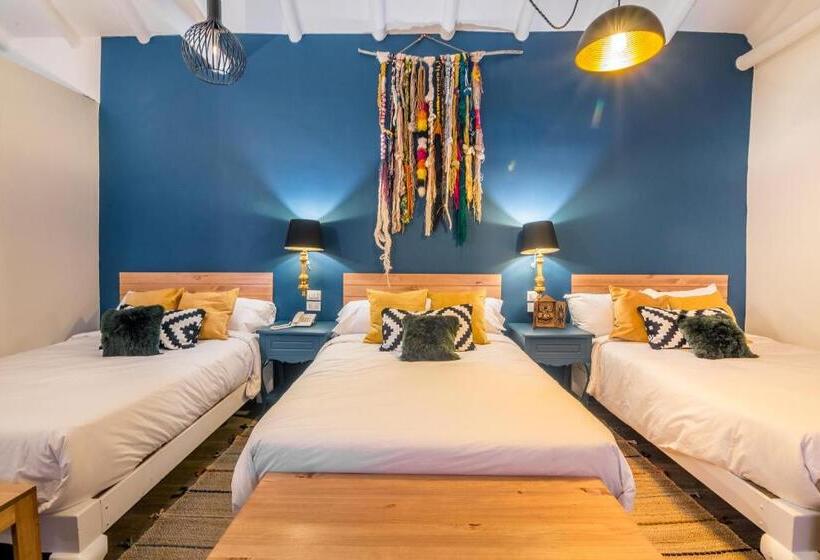 Quarto Triplo Estandar, Tariq Boutique