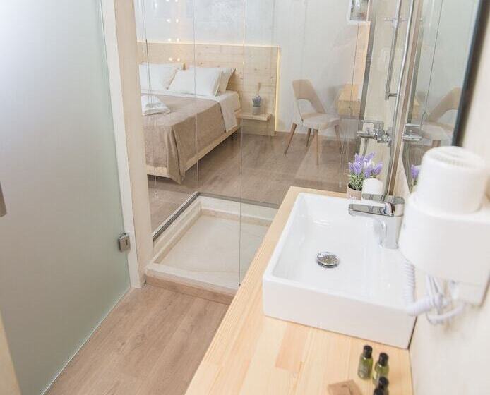 Номер Стандарт, Panellinion Luxury Rooms