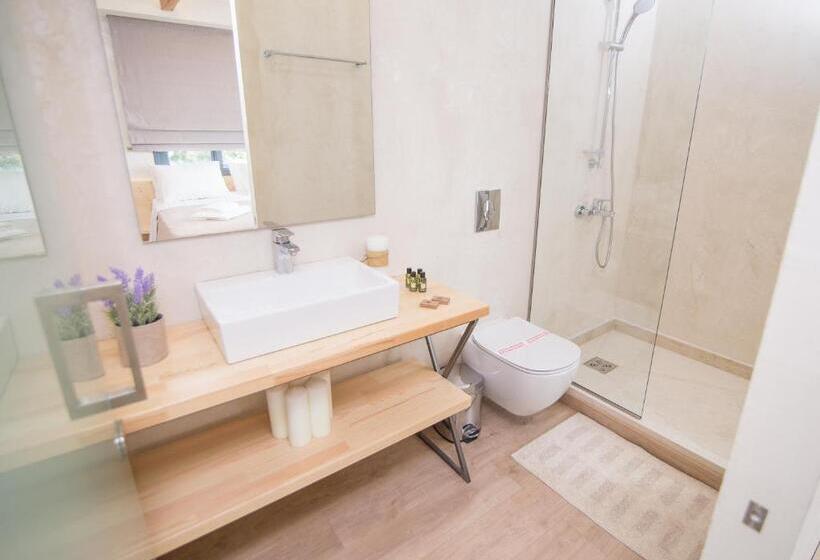 Номер Deluxe с Балконом, Panellinion Luxury Rooms