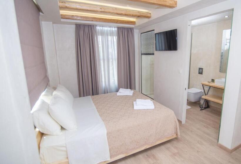 Номер Deluxe с Балконом, Panellinion Luxury Rooms