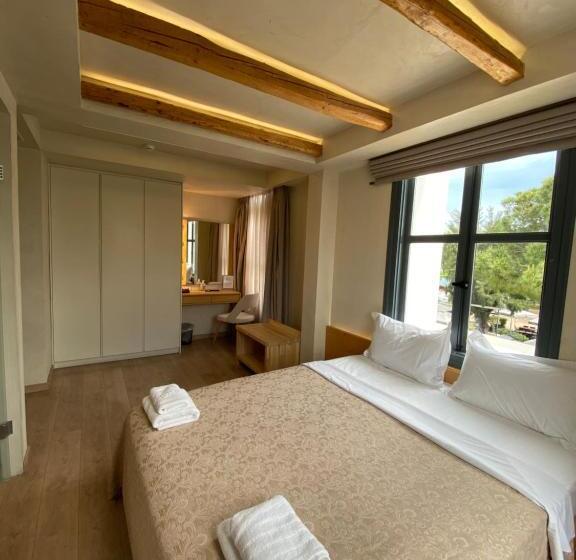 Номер Deluxe Вид на Море с Балконом, Panellinion Luxury Rooms
