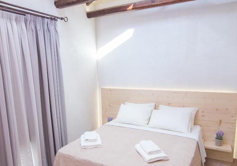 Номер Стандарт, Panellinion Luxury Rooms