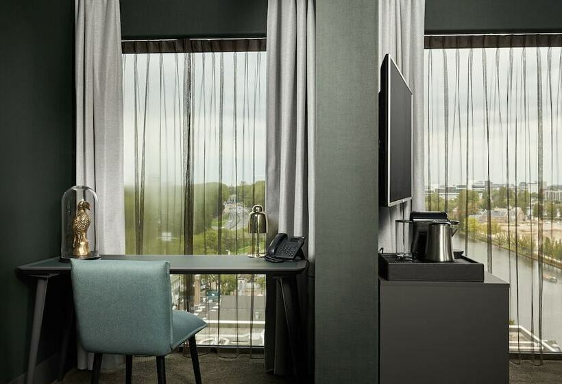 Junior Suite, Van Der Valk Hotel Amsterdam   Amstel