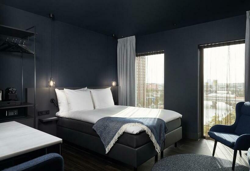 Business Room, Van Der Valk Hotel Amsterdam   Amstel