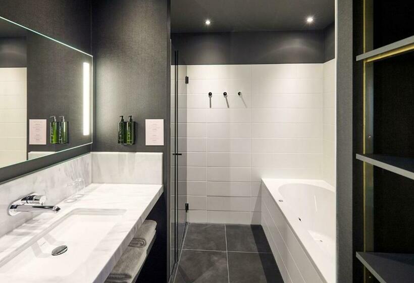 Superior Room, Van Der Valk Hotel Amsterdam   Amstel