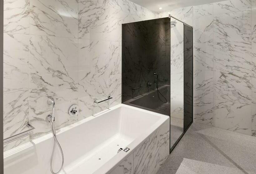 Penthouse Suite, Van Der Valk Hotel Amsterdam   Amstel