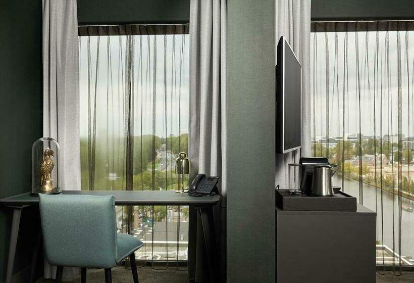 Junior Suite, Van Der Valk Hotel Amsterdam   Amstel