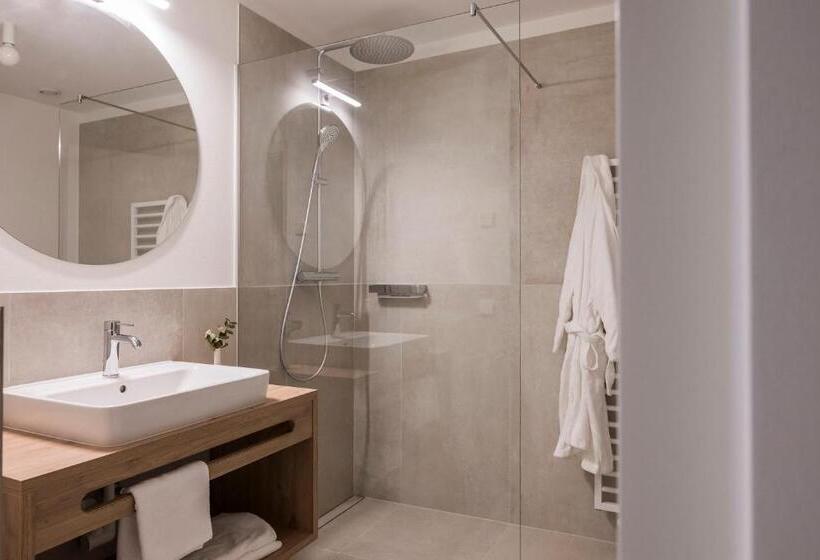 带1个卧室的公寓, Astor Apartments