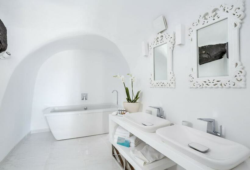Вилла 3 Спальни, Canaves Oia Suites   Small Luxury Hotels Of The World