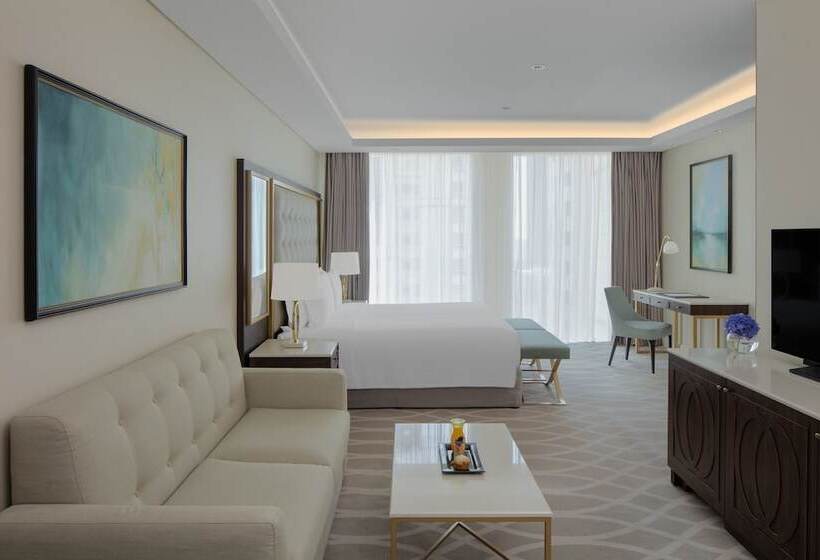سوییت جونیور, Dusit Doha