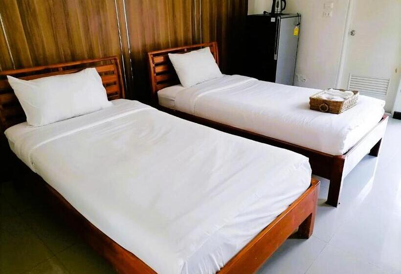 标准间, Grand Lopburi