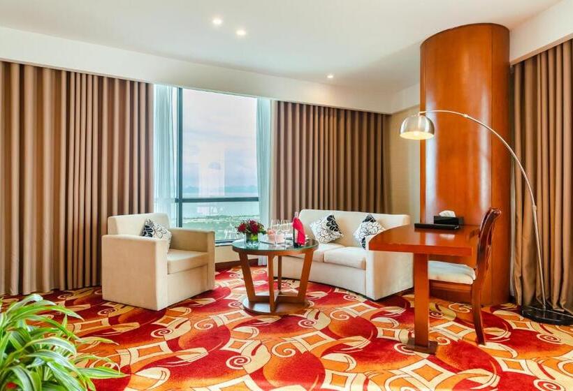 سوئیت اجرایی با چشم‌انداز دریا, Muong Thanh Luxury Quang Ninh
