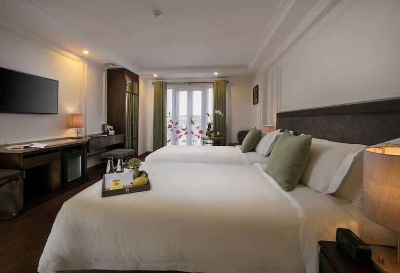 اتاق لوکس با بالکن, Hanoi Allure