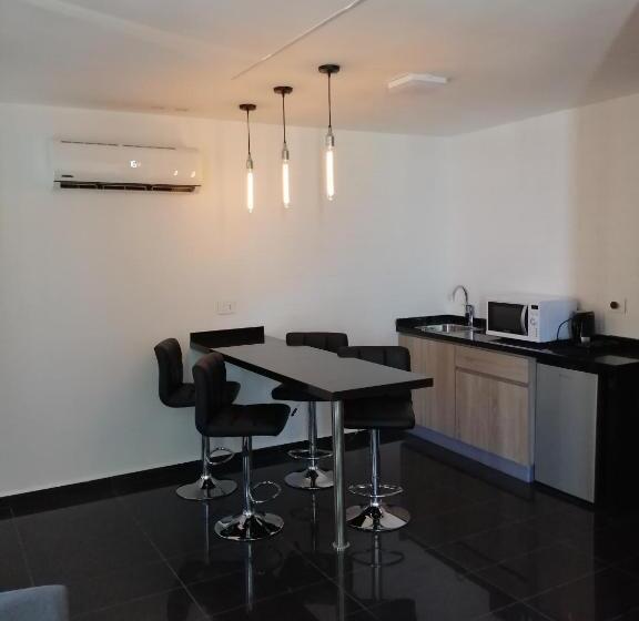 اتاق سوپریور با تخت بزرگ, B Residence