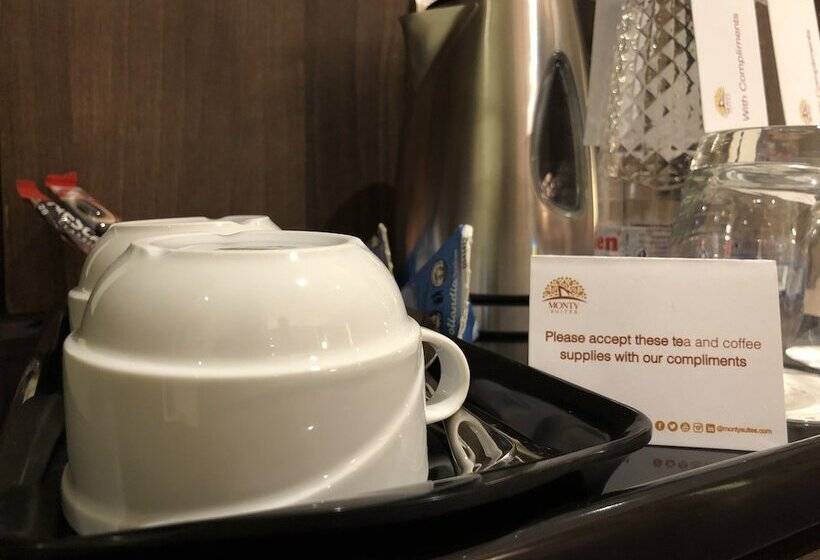 اتاق لوکس, Monty Suites & Golf