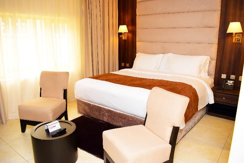 اتاق لوکس, Monty Suites & Golf