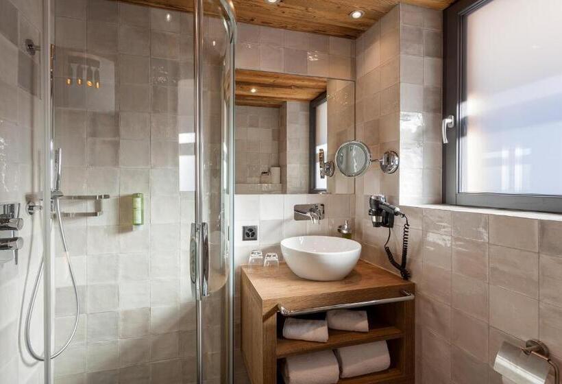 Apartamento 3 Dormitórios, 22 Summits Apartments